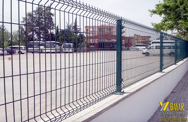 duvar üstü panel çit uygulaması